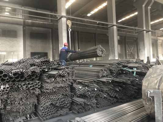 Los HL acaban el tubo redondo de acero inoxidable 316L 321 redondos de Aisi 304 del tubo para la decoración